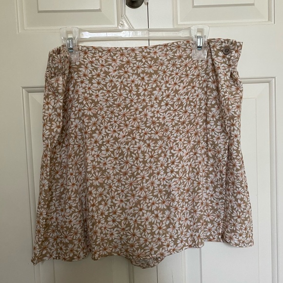 American eagle high wasted wrap mini skirt - Picture 3 of 5